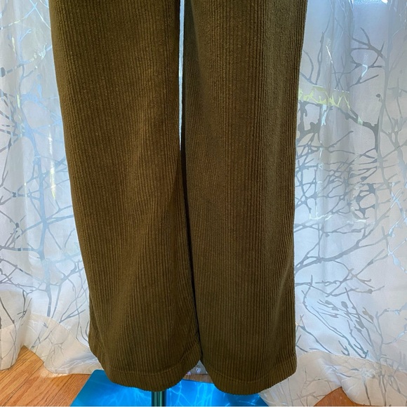 REFORMATION AARON GREEN CORDUROY COLLARED LONG SLEEVE ZIP UP JUMPSUIT - Picture 10 of 16